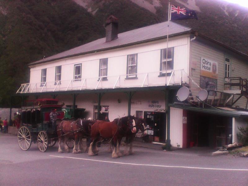 Otira Stagecoach Hotel Exterior foto