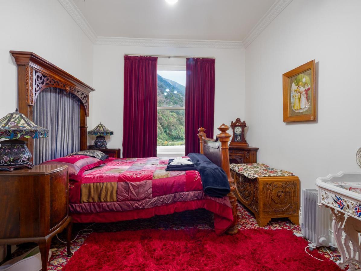 Otira Stagecoach Hotel Exterior foto